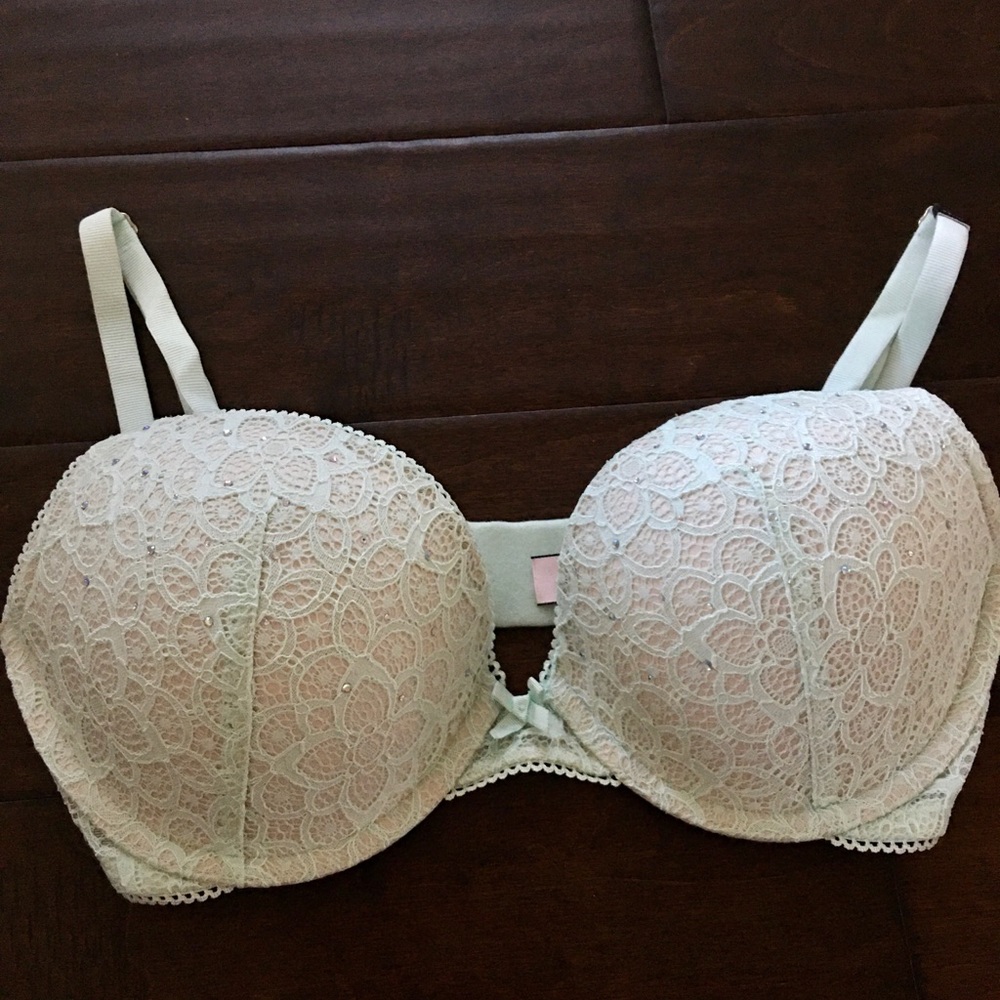 NEW Victoria’s Secret 32DD Dream Angels PushUp bra